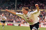 Photo of Michael Owen in celebration