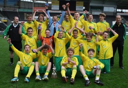 Vale of White Horse Schools' FA - ESFA Under 15 Inter Association Trophy Winners 2012